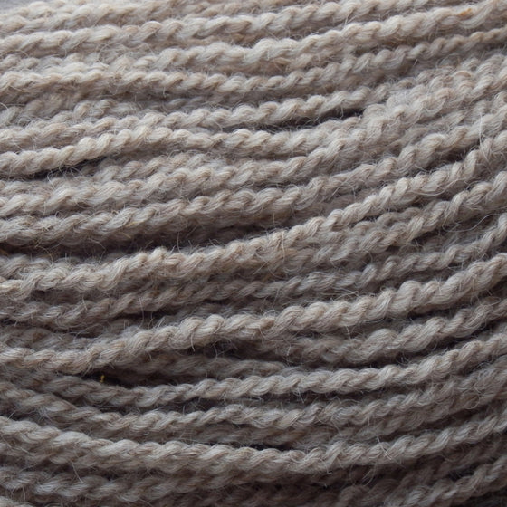 Romney semi-worsted spun - Solitude Wool