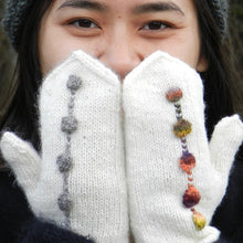  dotted line mittens pattern - Solitude Wool